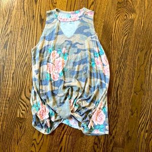 Camo Floral Sleeveless twist front tunic. Size M